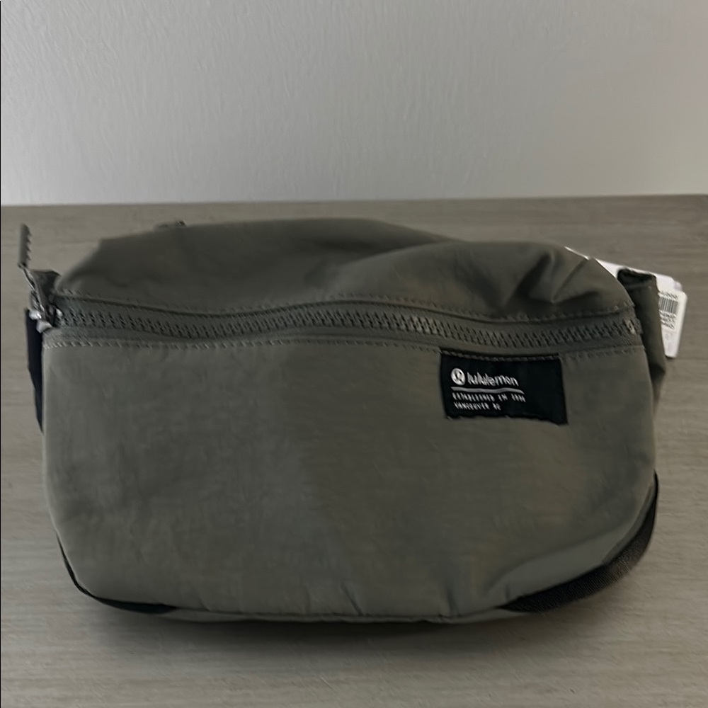 Lululemon Clean Lines Belt Bag in Grey Sage